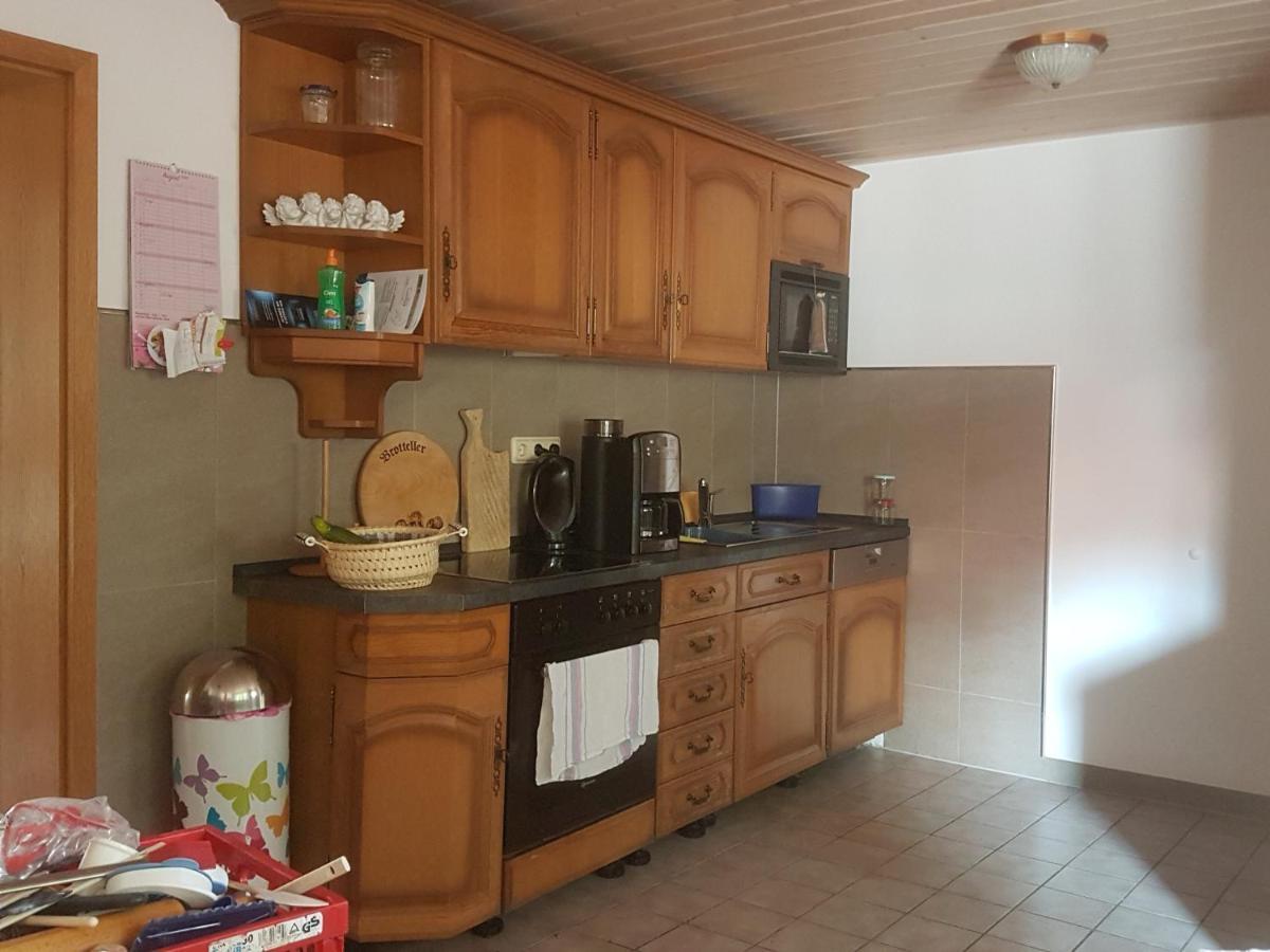 Ferienwohnung Sander Wendershausen  Bagian luar foto