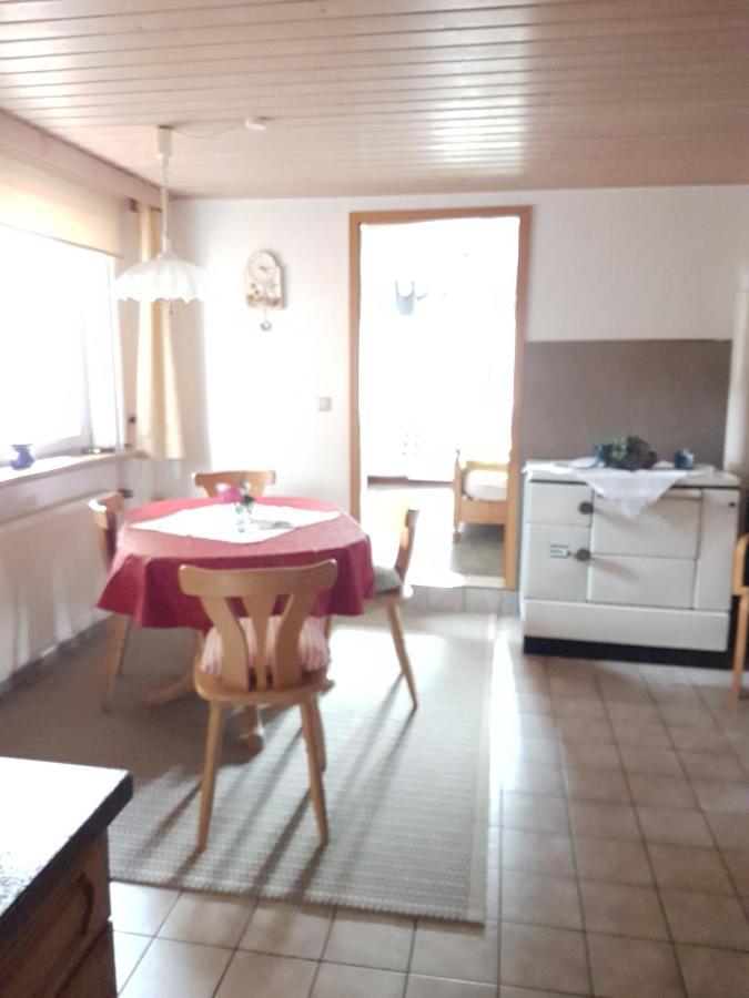 Ferienwohnung Sander Wendershausen  Bagian luar foto