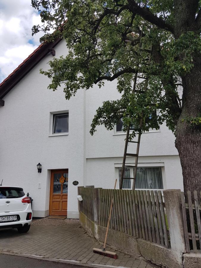 Ferienwohnung Sander Wendershausen  Bagian luar foto